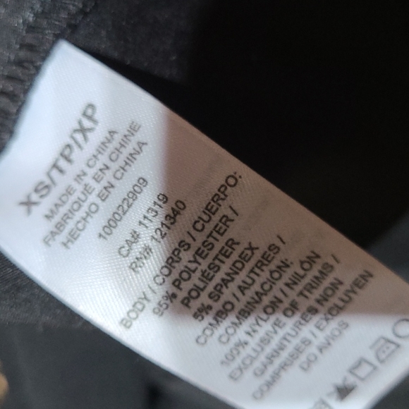 ★ 3 for $20 ★ Dynamite Top - Picture 6 of 6